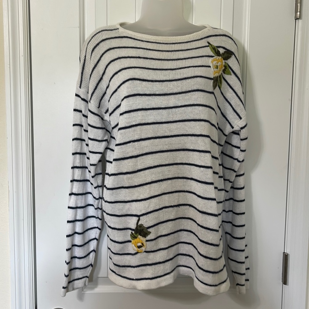 Weathervane Vintage Linen/Cotton Blend Blue/White Striped Sweater. Size Medium.